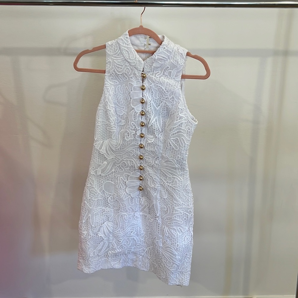 Beautiful white “under the sea lace” Lilly Pulitzer dress in size 00. Brand new.